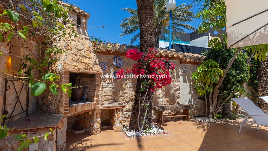 Försäljning - Villa - Orihuela Costa - Costa Blanca