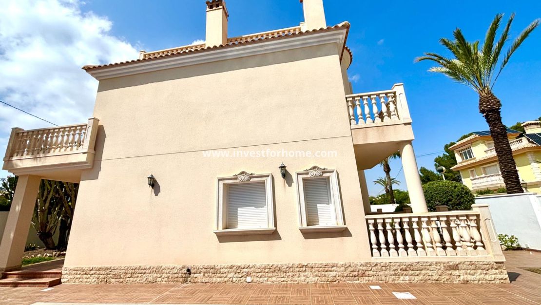 Försäljning - Villa - Orihuela Costa - Costa Blanca