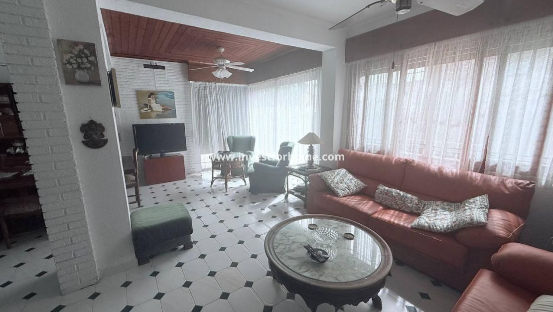 Försäljning - Villa - Orihuela Costa - Dehesa De Campoamor