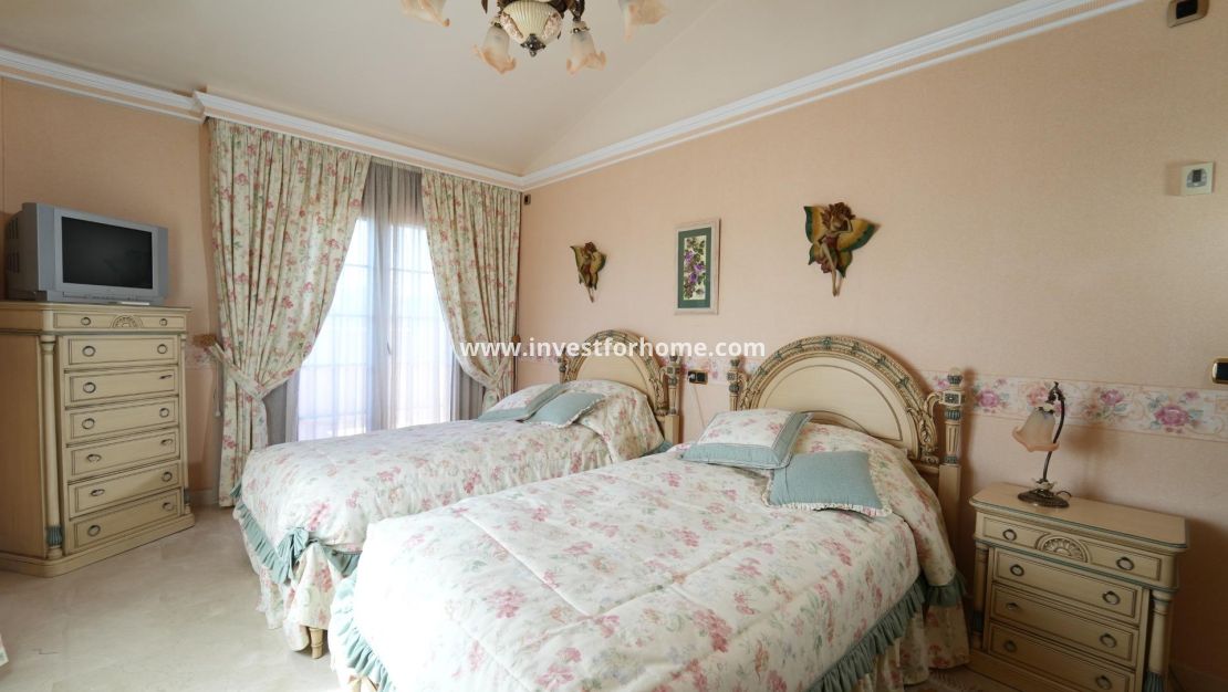 Försäljning - Villa - Orihuela Costa - Dehesa De Campoamor