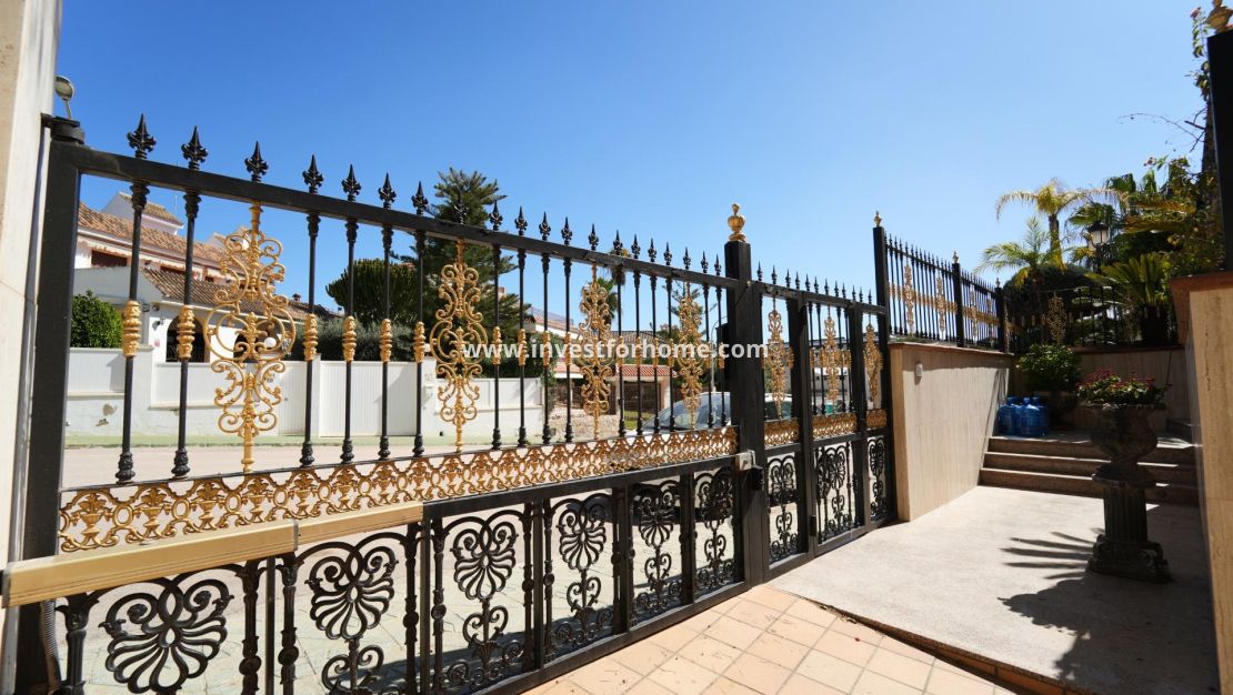 Försäljning - Villa - Orihuela Costa - Dehesa De Campoamor