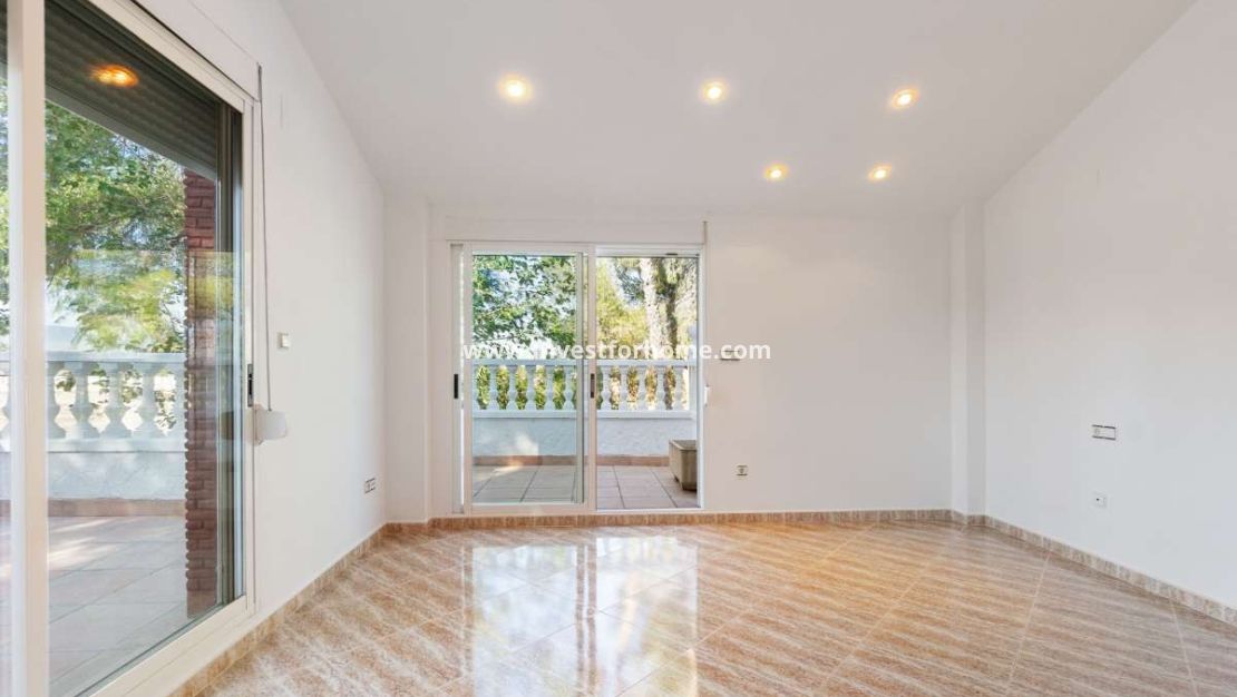 Försäljning - Villa - Orihuela Costa - Inland