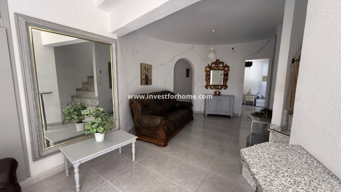 Försäljning - Villa - Orihuela Costa - Inland