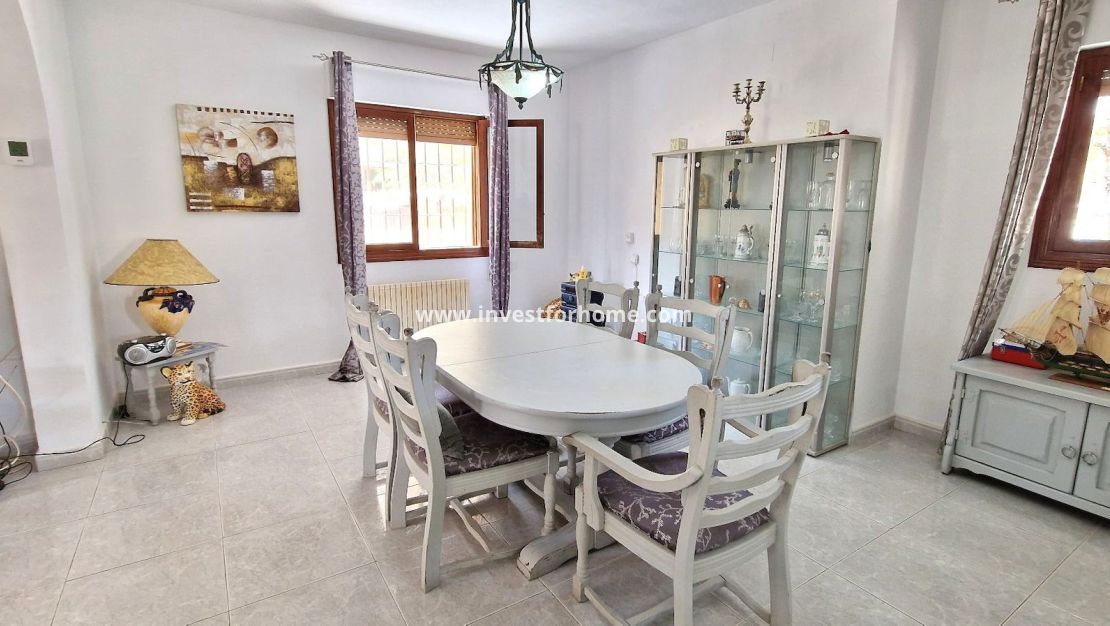 Försäljning - Villa - Orihuela Costa - Inland