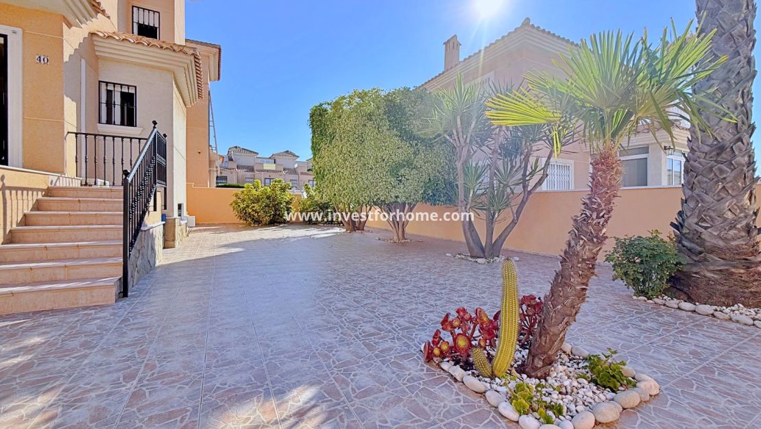 Försäljning - Villa - Orihuela Costa - Inland