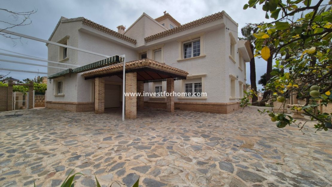 Försäljning - Villa - Orihuela Costa - Inland