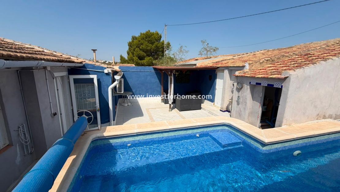 Försäljning - Villa - Orihuela Costa - Inland