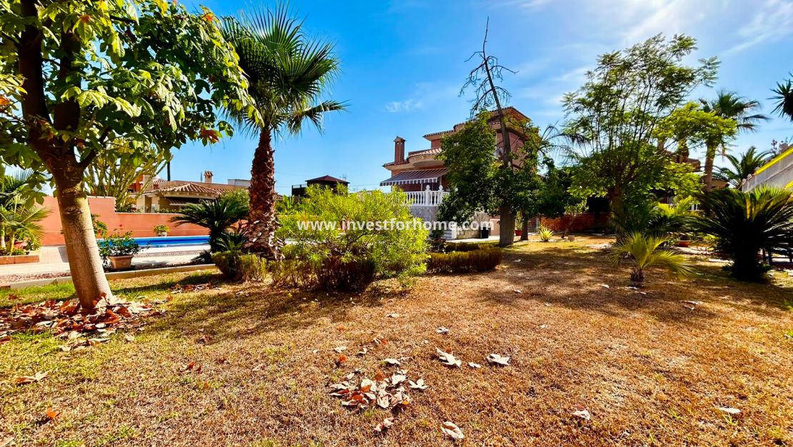 Försäljning - Villa - Orihuela Costa - Inland