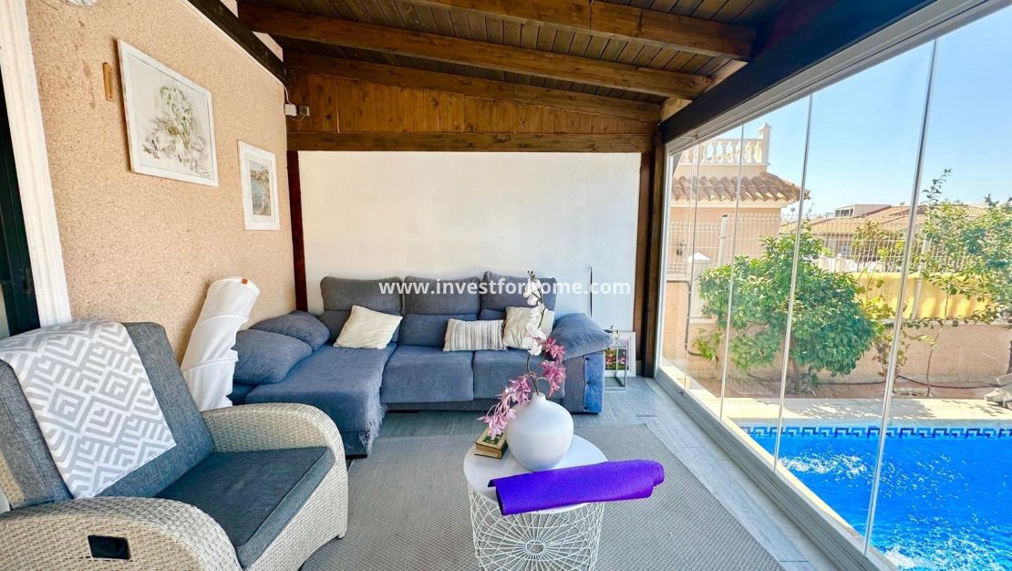 Försäljning - Villa - Orihuela Costa - La Regia