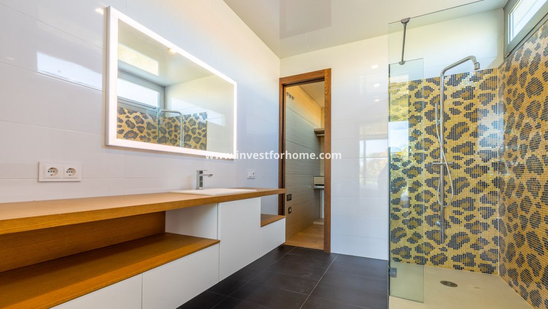 Försäljning - Villa - Orihuela Costa - La Zenia