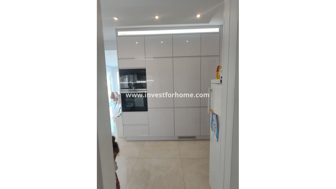 Försäljning - Villa - Orihuela Costa - La Zenia