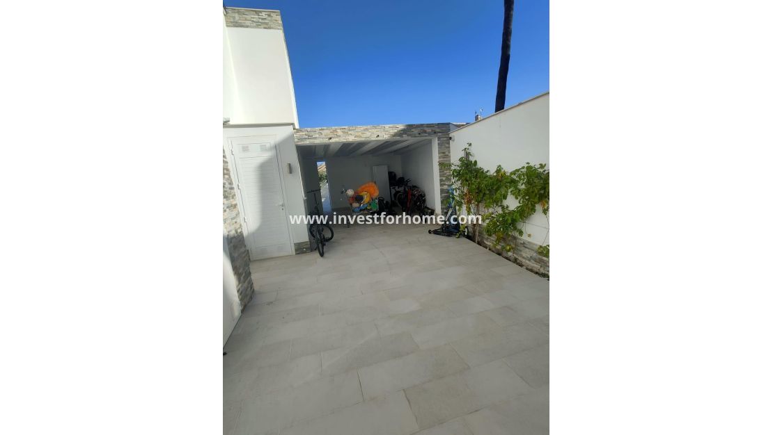 Försäljning - Villa - Orihuela Costa - La Zenia