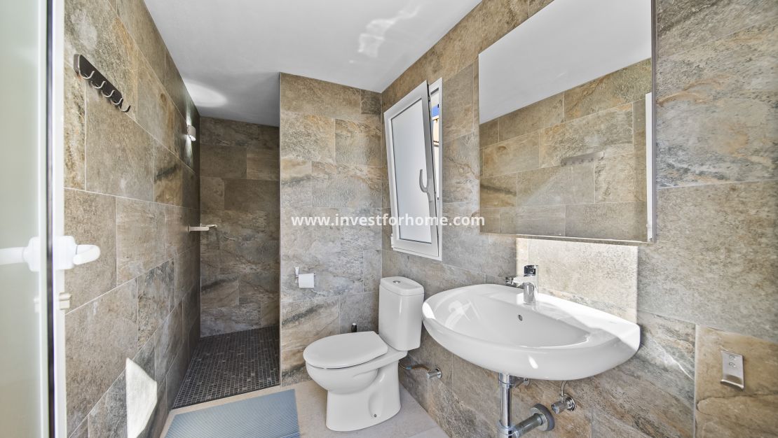 Försäljning - Villa - Orihuela Costa - La Zenia