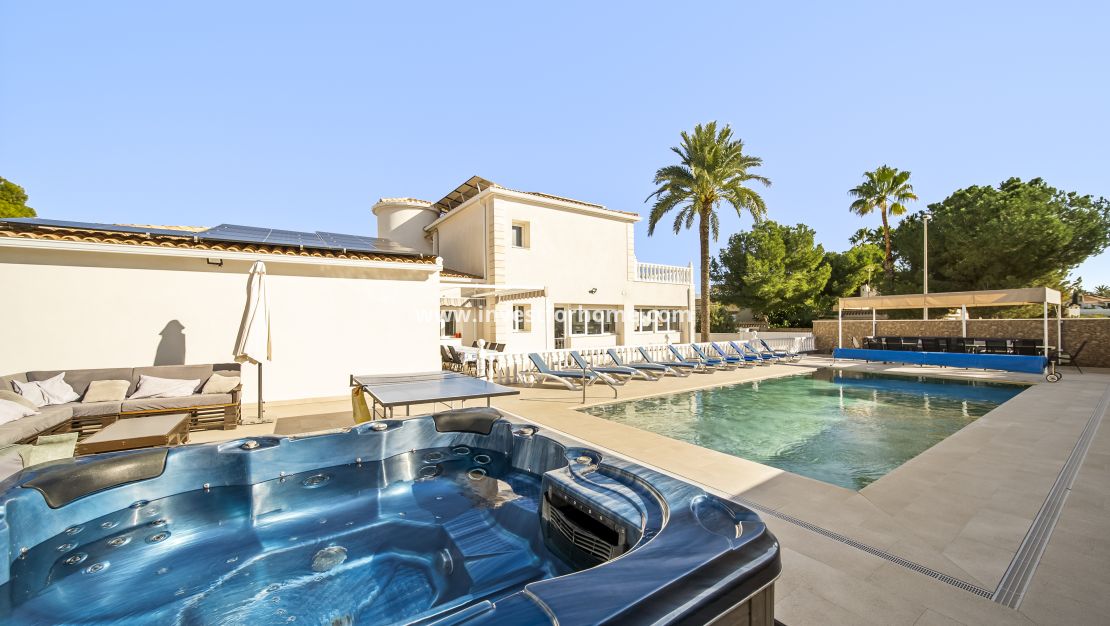 Försäljning - Villa - Orihuela Costa - La Zenia