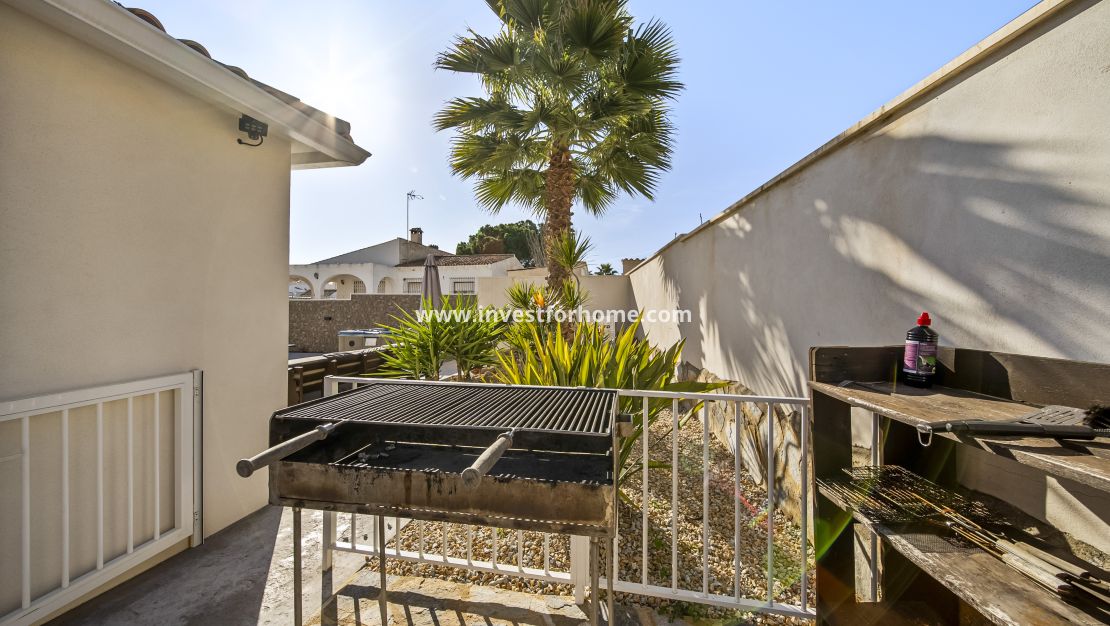 Försäljning - Villa - Orihuela Costa - La Zenia