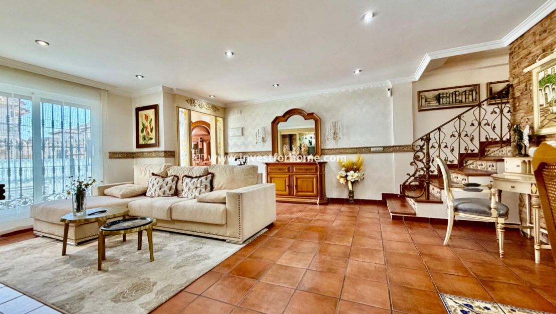 Försäljning - Villa - Orihuela Costa - La Zenia