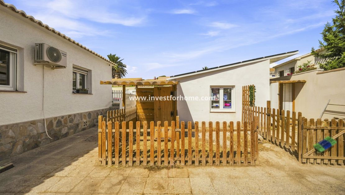Försäljning - Villa - Orihuela Costa - La Zenia