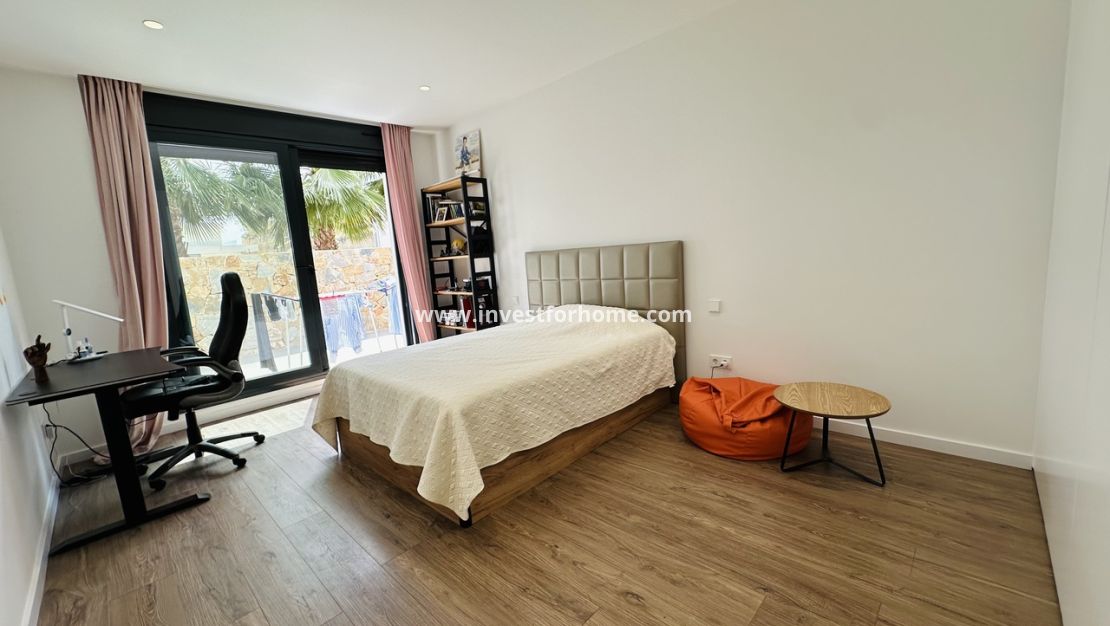 Försäljning - Villa - Orihuela Costa - Las Colinas Golf