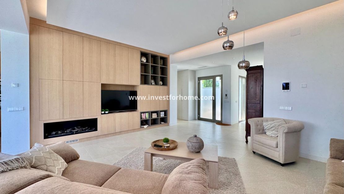 Försäljning - Villa - Orihuela Costa - Las Colinas Golf