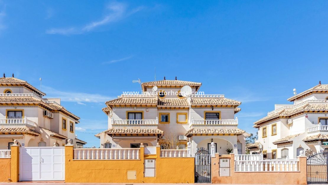 Försäljning - Villa - Orihuela Costa - Lomas De Cabo Roig-los Dolses