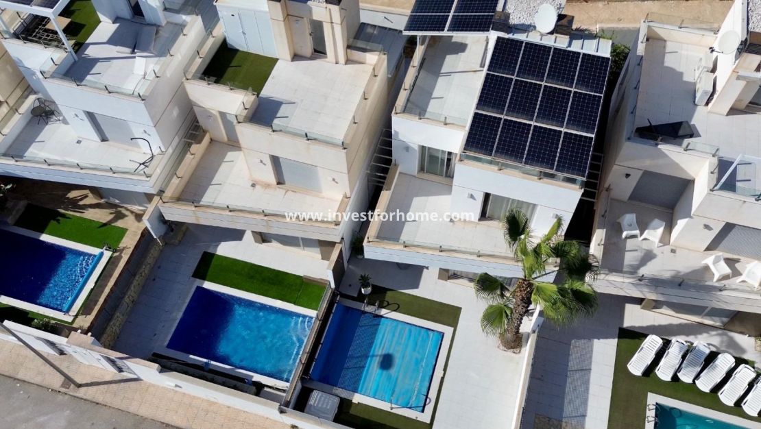 Försäljning - Villa - Orihuela Costa - Lomas De Cabo Roig-los Dolses