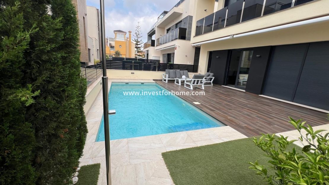 Försäljning - Villa - Orihuela Costa - Lomas De Cabo Roig