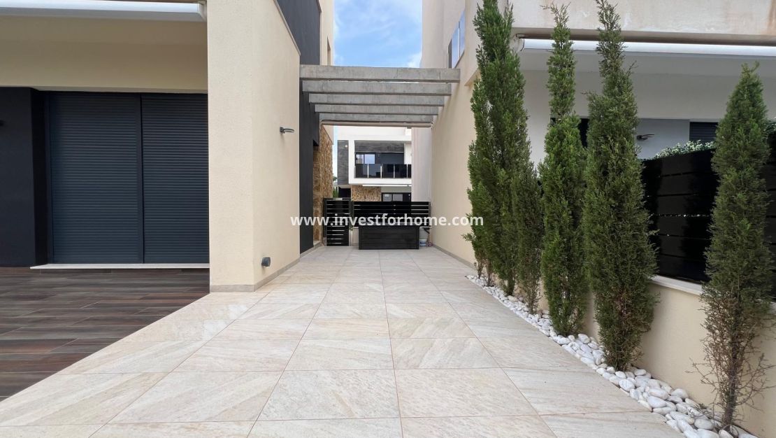 Försäljning - Villa - Orihuela Costa - Lomas De Cabo Roig