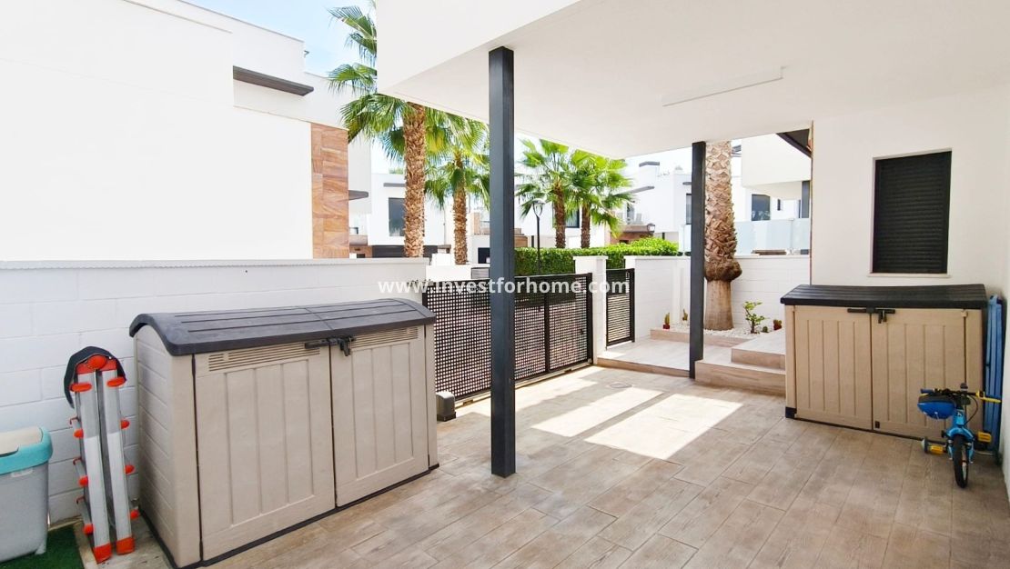 Försäljning - Villa - Orihuela Costa - Lomas De Cabo Roig