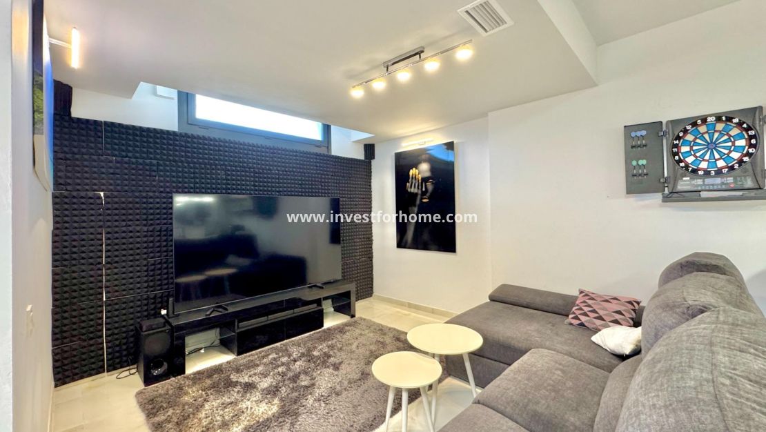 Försäljning - Villa - Orihuela Costa - Lomas De Cabo Roig