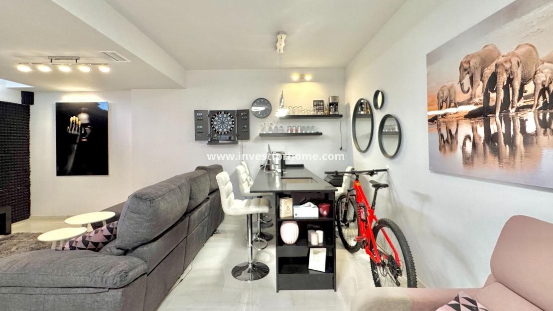 Försäljning - Villa - Orihuela Costa - Lomas De Cabo Roig