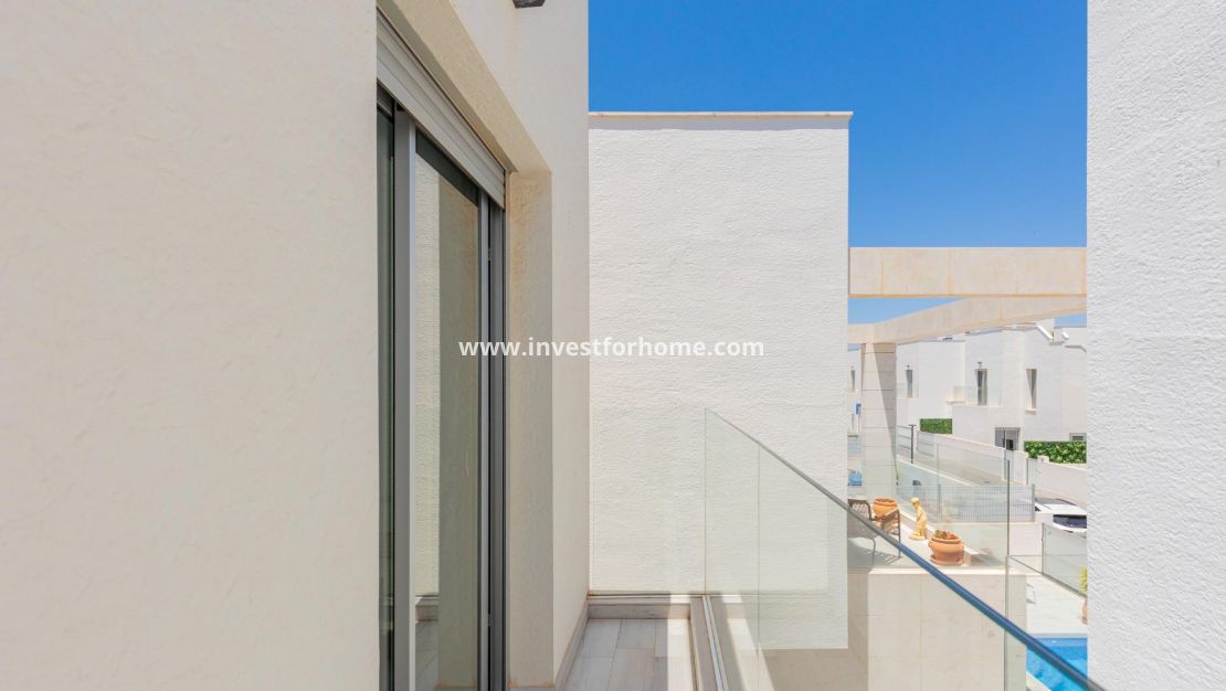 Försäljning - Villa - Orihuela Costa - Lomas De Cabo Roig