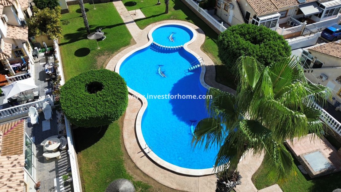 Försäljning - Villa - Orihuela Costa - Lomas de Caboroig