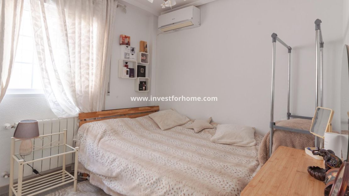 Försäljning - Villa - Orihuela Costa - Los Almendros-la Florida