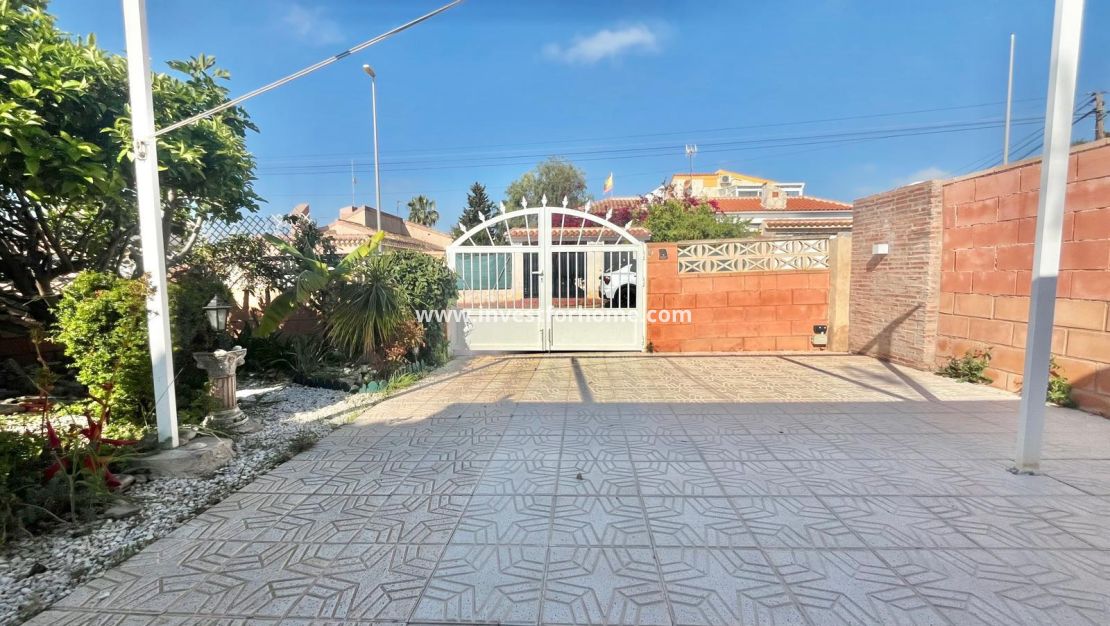 Försäljning - Villa - Orihuela Costa - Los Almendros-la Florida