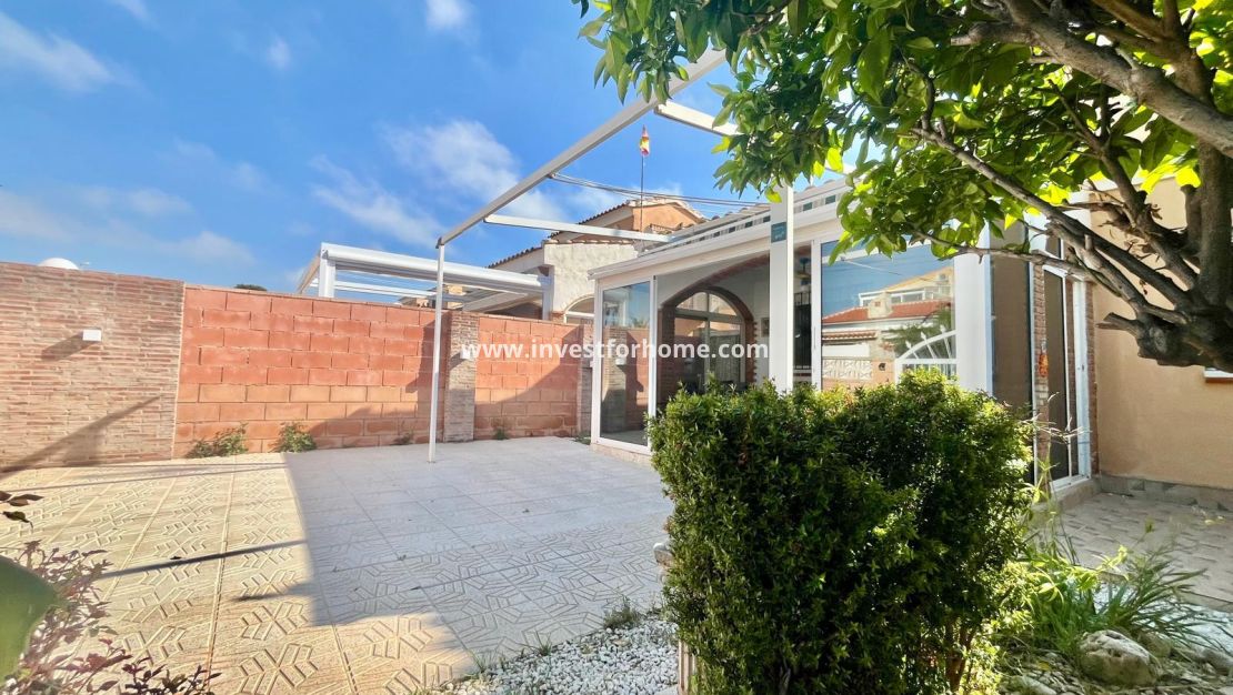 Försäljning - Villa - Orihuela Costa - Los Almendros-la Florida