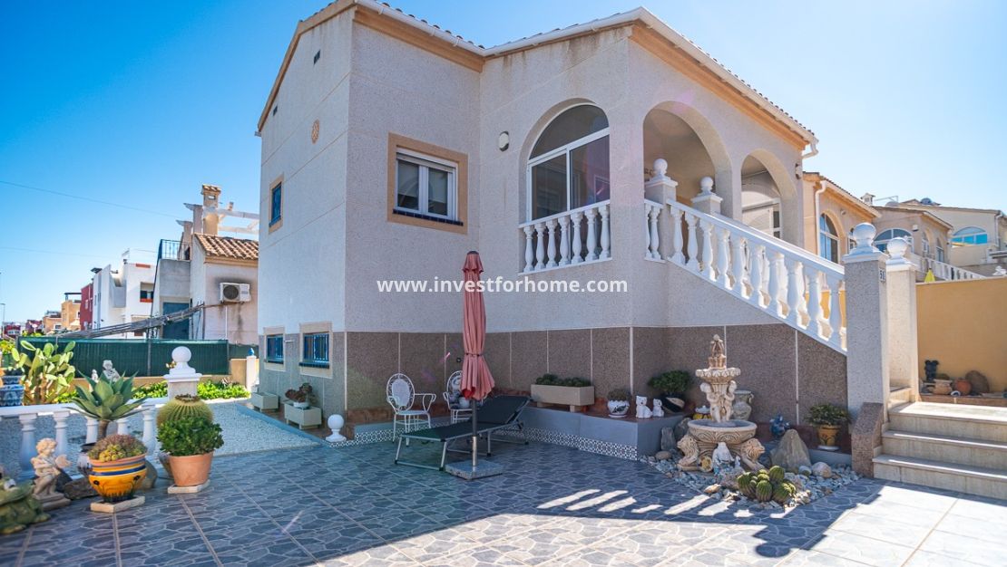 Försäljning - Villa - Orihuela Costa - Los Altos