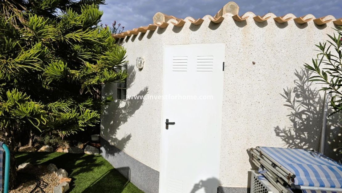 Försäljning - Villa - Orihuela Costa - Playa Flamenca