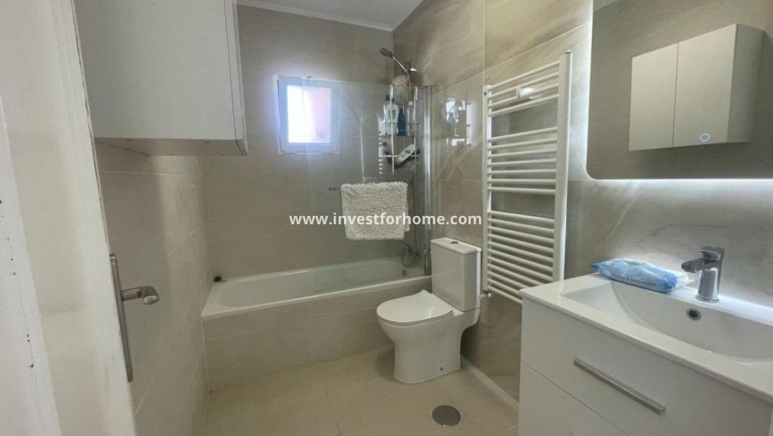 Försäljning - Villa - Orihuela Costa - Playa Flamenca