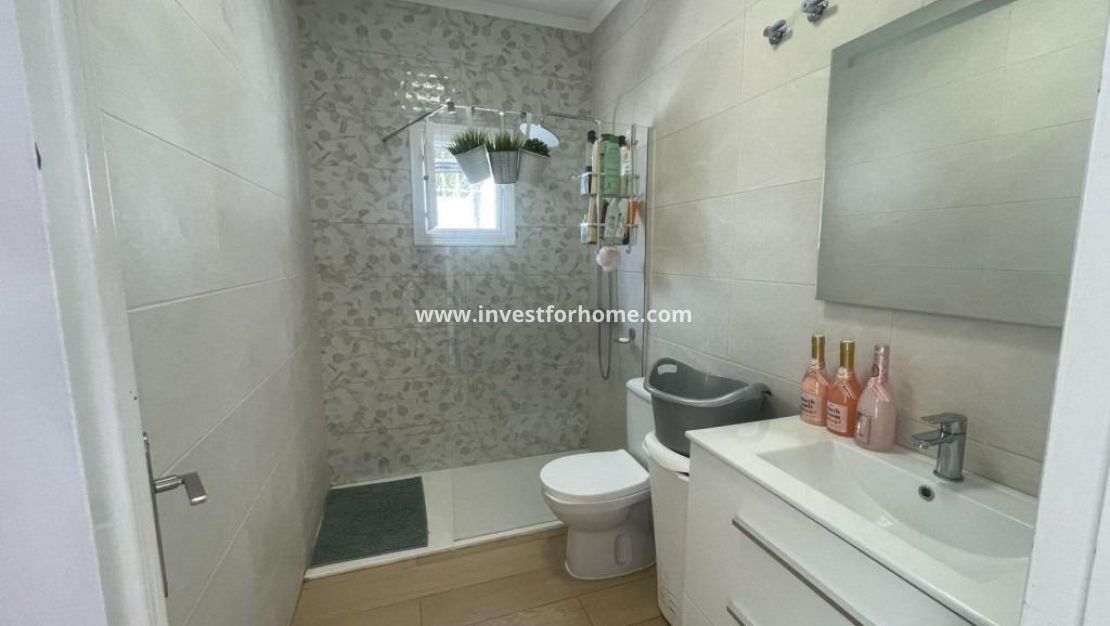 Försäljning - Villa - Orihuela Costa - Playa Flamenca