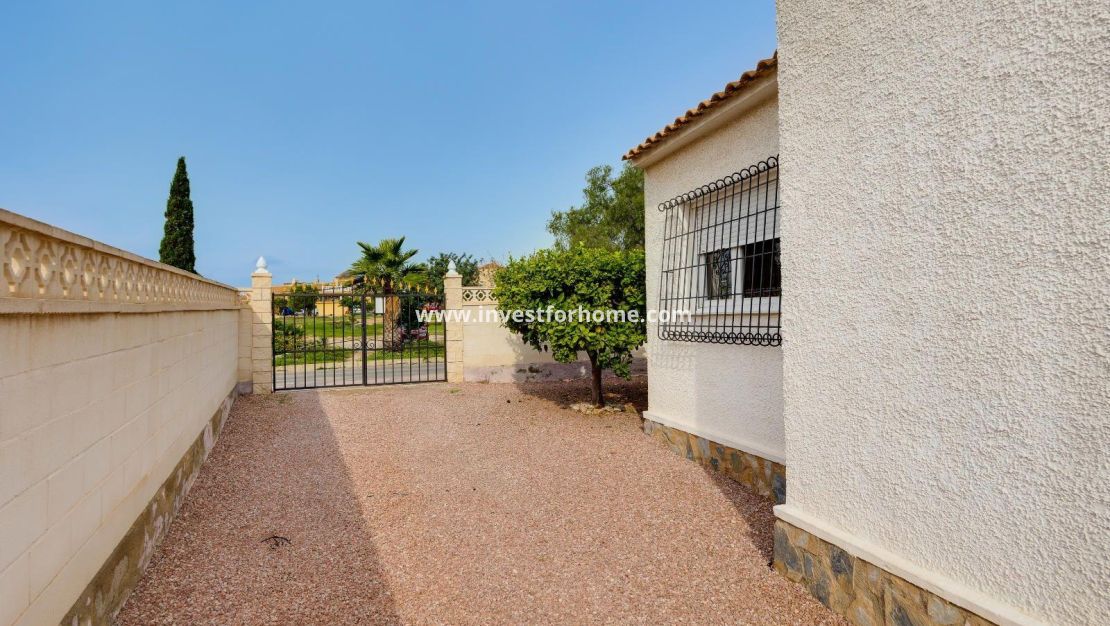 Försäljning - Villa - Orihuela Costa - Playa Flamenca