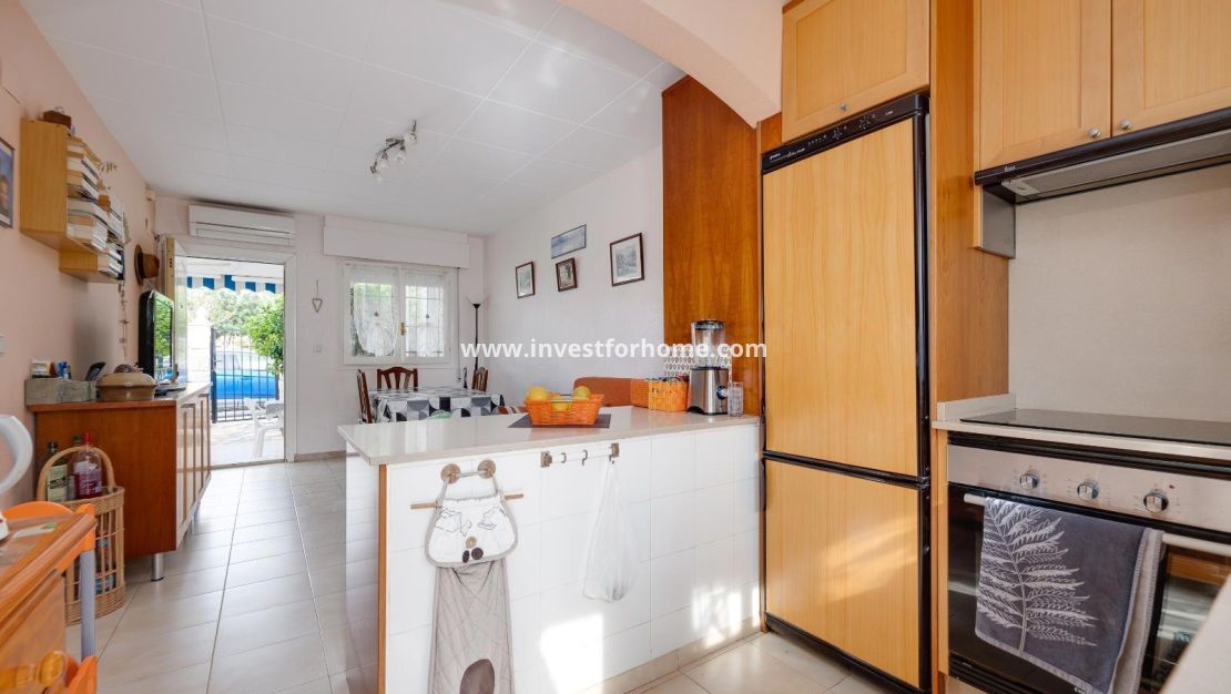 Försäljning - Villa - Orihuela Costa - Playa Flamenca