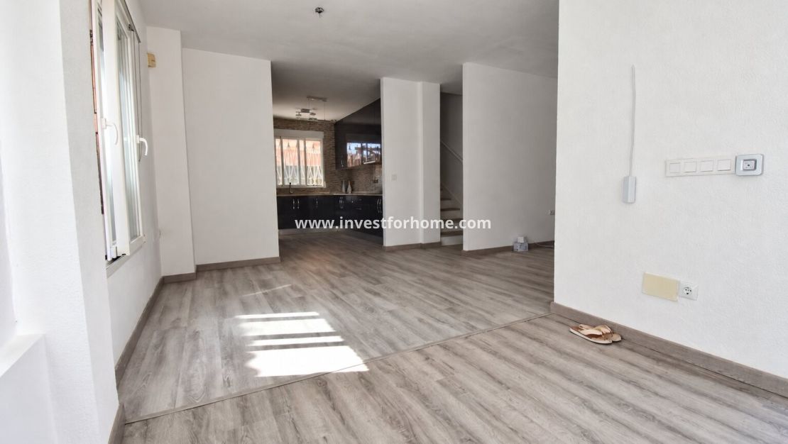 Försäljning - Villa - Orihuela Costa - Playa Flamenca