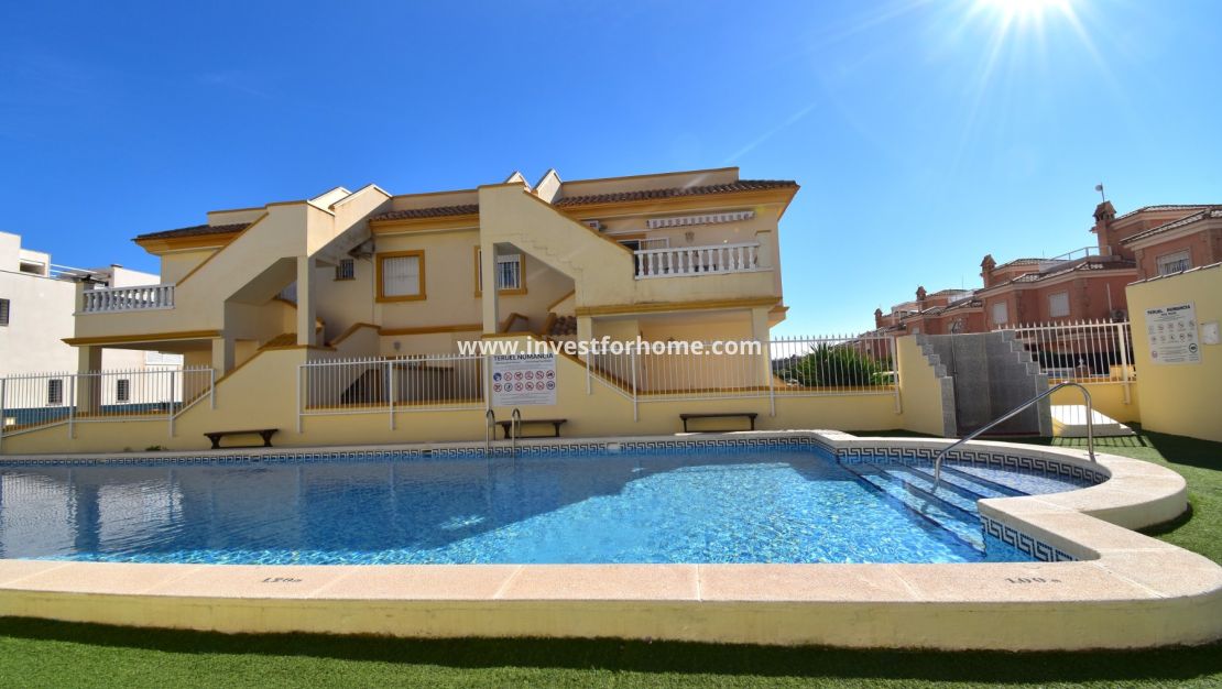 Försäljning - Villa - Orihuela Costa - Playa Flamenca