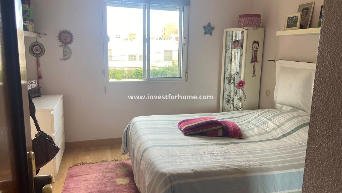 Försäljning - Villa - Orihuela Costa - Punta Prima