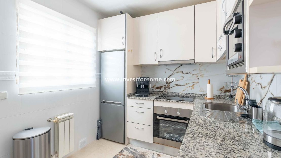 Försäljning - Villa - Orihuela Costa - Punta Prima