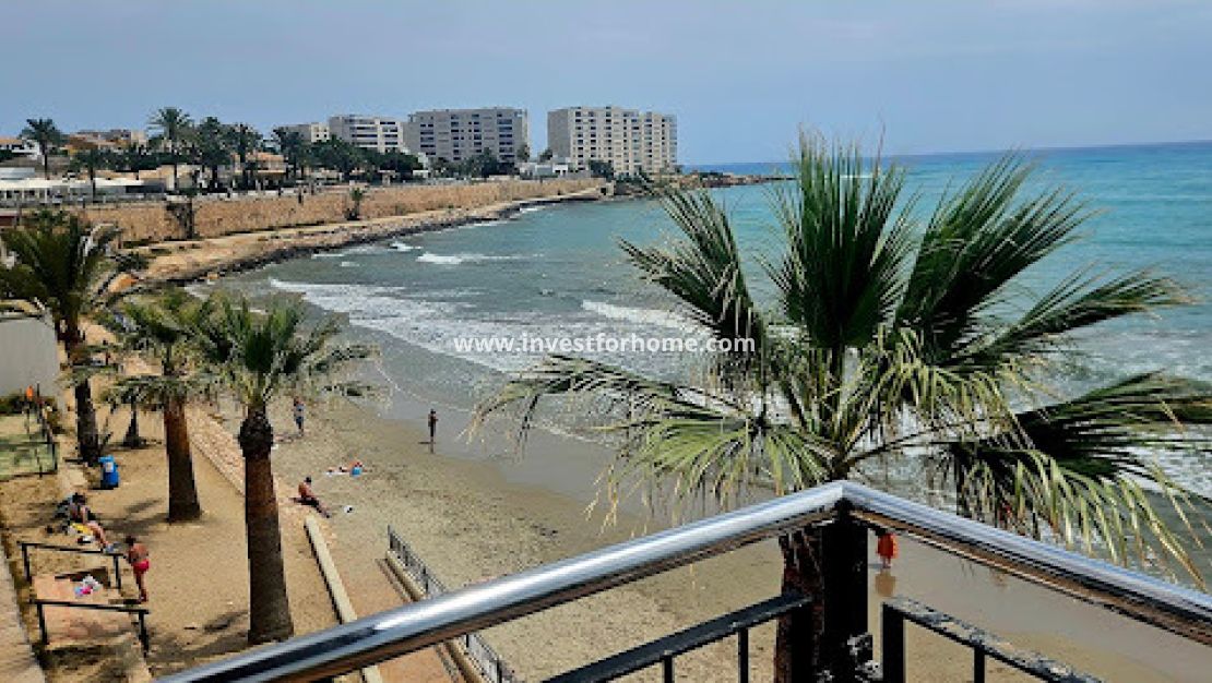 Försäljning - Villa - Orihuela Costa - Punta Prima