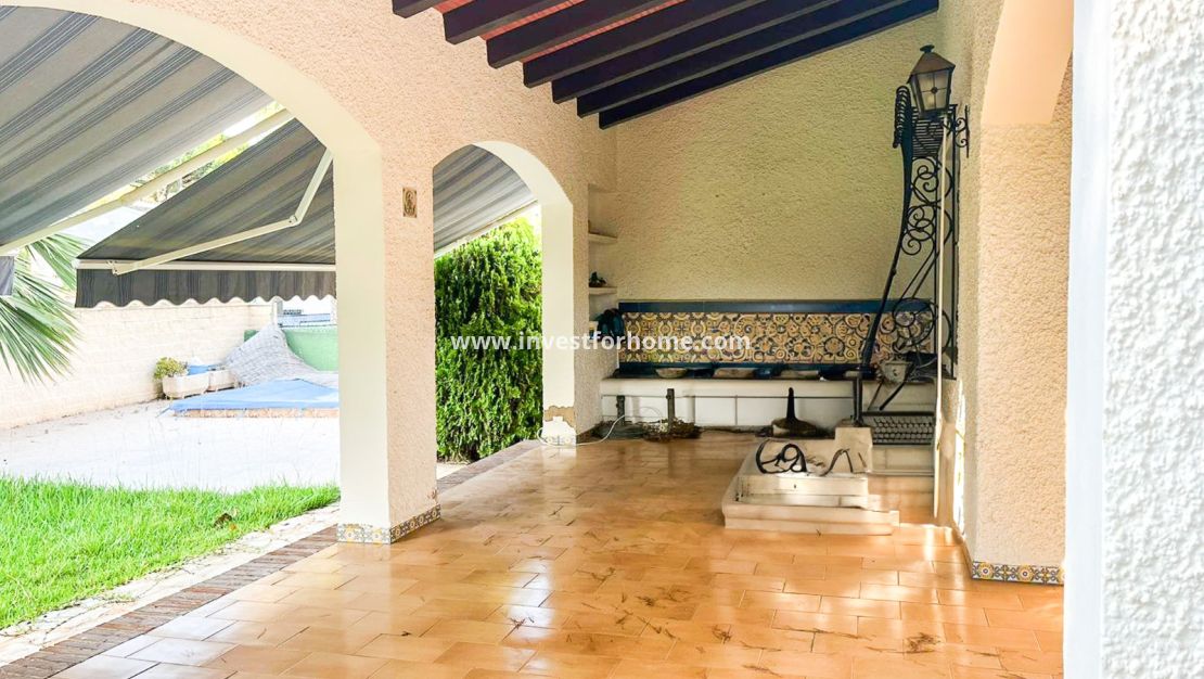 Försäljning - Villa - Orihuela Costa - Punta Prima