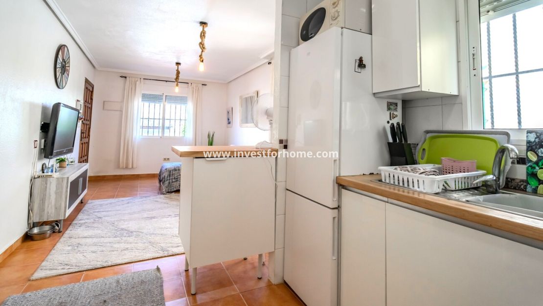 Försäljning - Villa - Orihuela Costa - Res Valle de los pinos