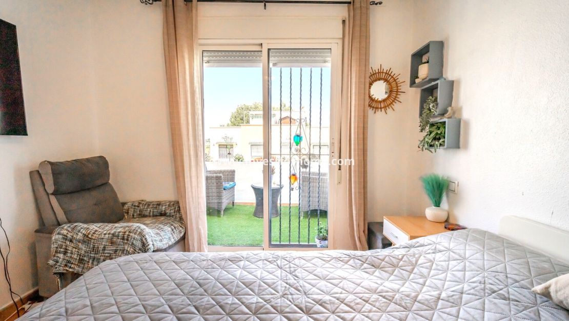 Försäljning - Villa - Orihuela Costa - Res Valle de los pinos