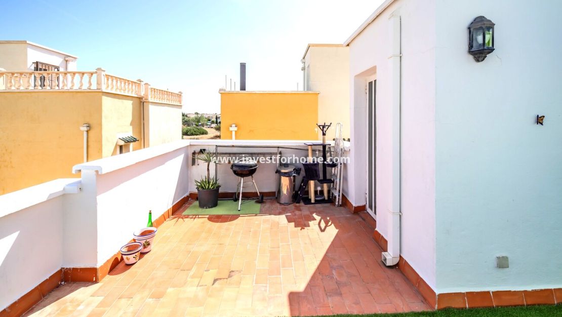 Försäljning - Villa - Orihuela Costa - Res Valle de los pinos
